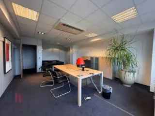 Kantoor te huur Oostkamp 450m²