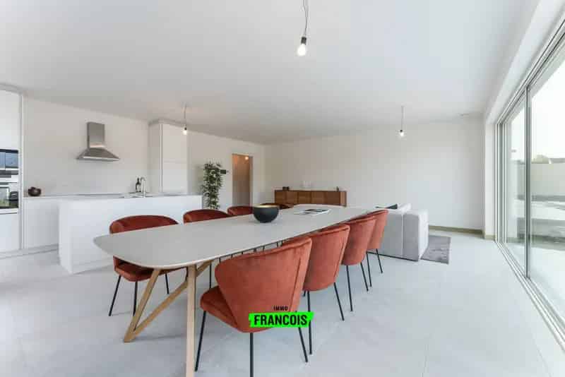 Luxe Appartement Ingelmunster: Ruim, Modern en Comfortabel