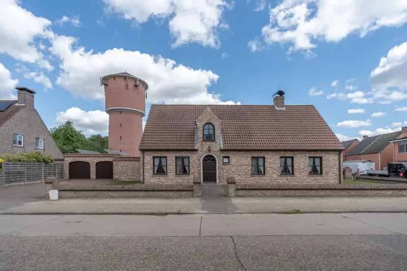 Ruime gezinswoning 3 slaapkamers nabij centrum Beerse