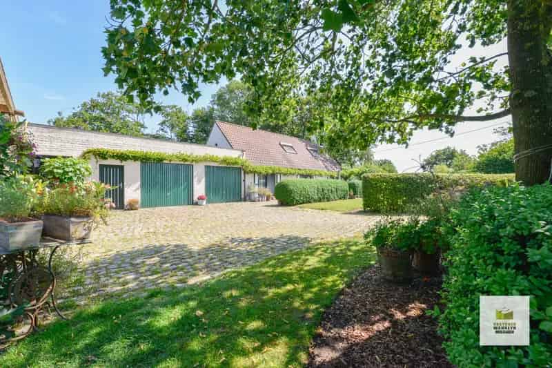 Huis te huur: Idyllische woning met zwemvijver en 360 graden uitzicht