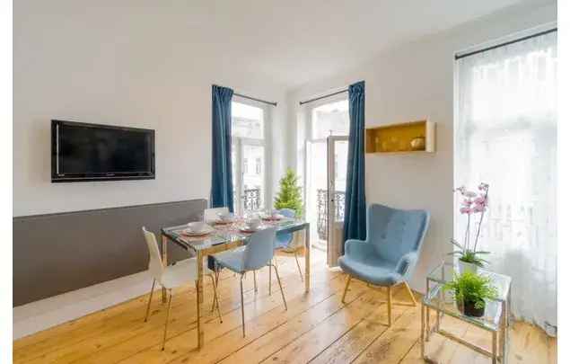 Huur 2 slaapkamer appartement van 70 m² in Brussels