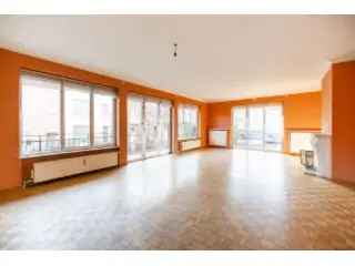 Appartement te koop Ukkel renovatieproject nabij Wolvendaelpark