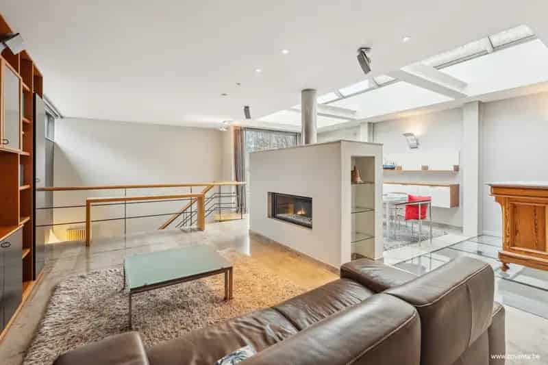 Huis te huur Roeselare: Ruime woning met atelier en garage