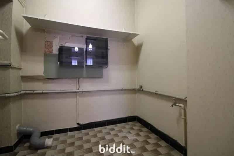 Te renoveren appartement Sint-Amandsberg