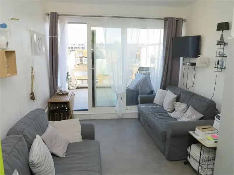 Studio te koop Westende - Gemeubeld - Zonnig terras - Zwembad