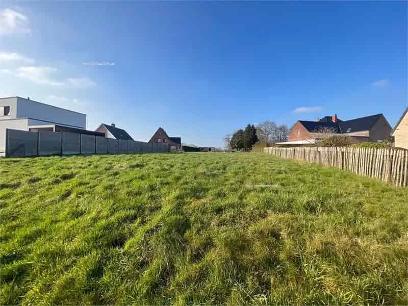 Bouwgrond te koop Torhout 679m²