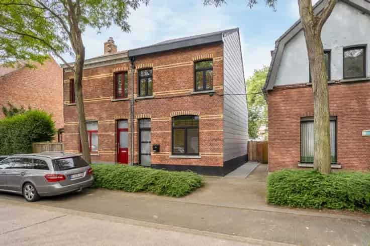 Gerenoveerde Woning Te Koop in Brasschaat