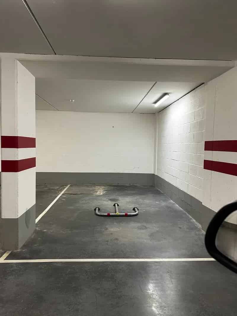 Autostaanplaats vlakbij Kustlaan Zoute