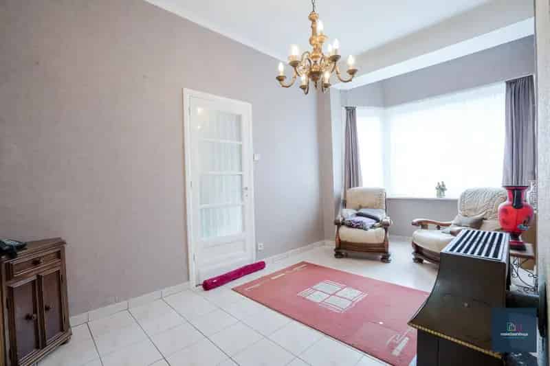 Te renoveren woning met tuin te Mariakerke