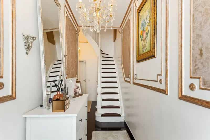 Gerenoveerd Huis Antwerpen 3 Slaapkamers Stadskoer 147m²