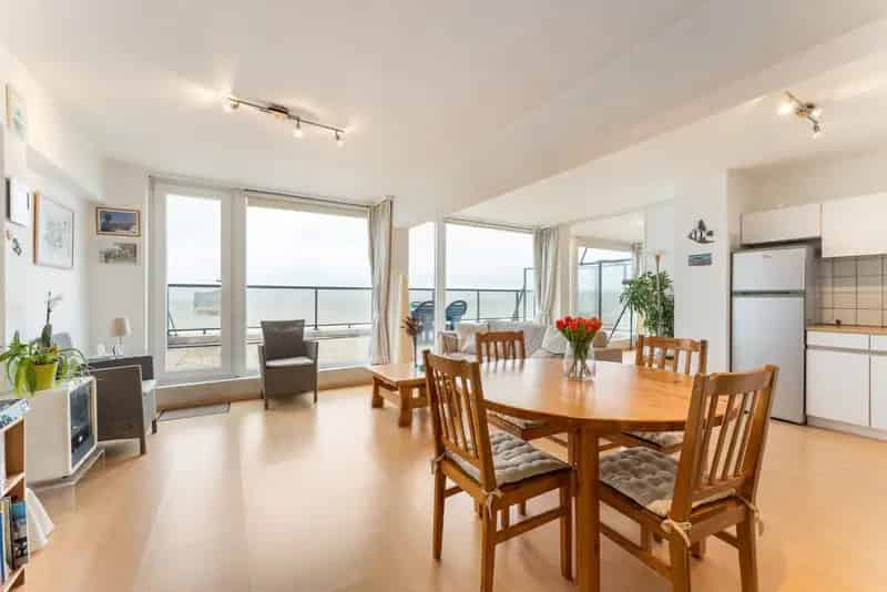 Penthouse Oostende Raversijde Zeezicht Royale Terrassen 2 slaapkamers