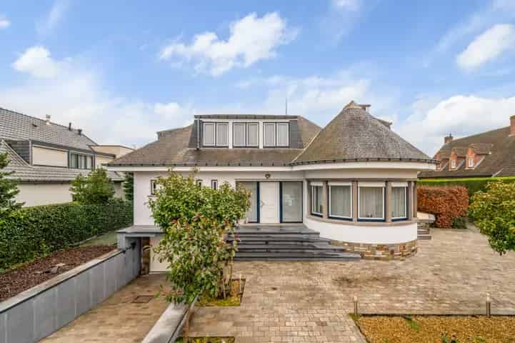 Kantoor te koop Ninove: tijdloze villa