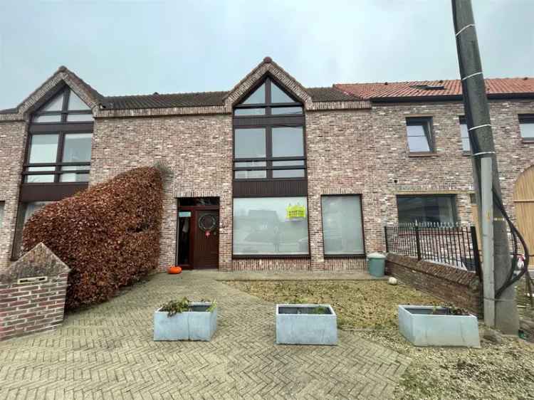 Huis te huur: Gezinswoning met tuin en dubbele garage