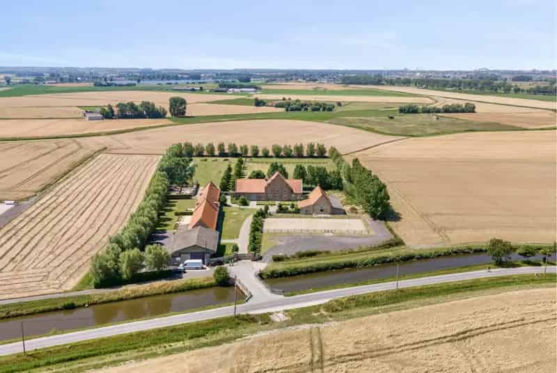 Huis te huur: Charmante hoeve met paardenstallen en B&B potentieel
