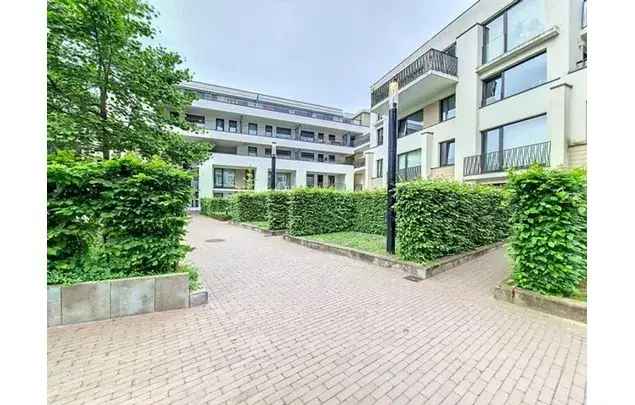 Huur 2 Slaapkamer Appartement 86m² Brussel