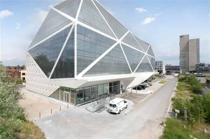 Diamond Building Kantoorruimte 2714m²