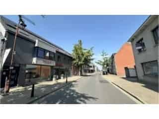 Handelspand Aartrijke: Wonen & Werken, 4 slaapkamers, Showroom & Magazijn