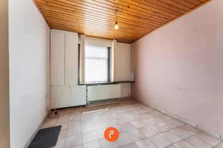 Huis Te Koop Oostrozebeke: Starterswoning Grote Tuin