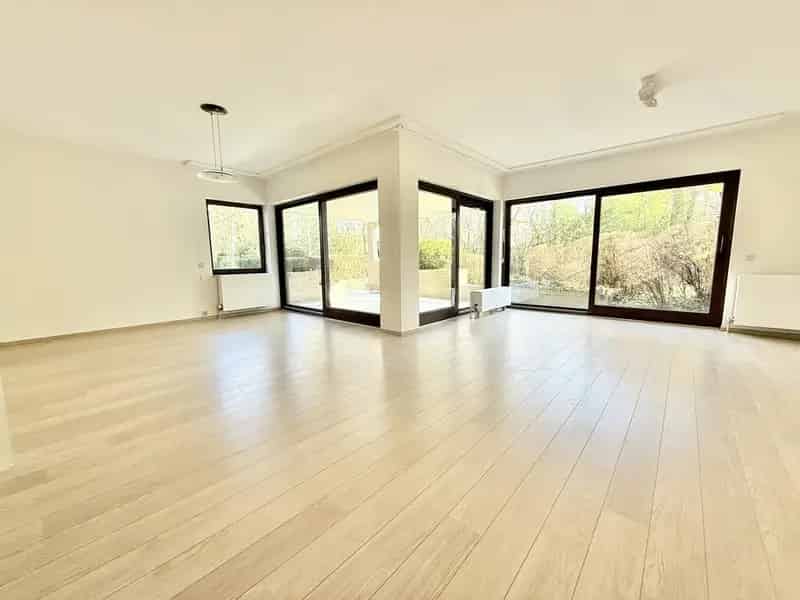 Appartement te Ukkel - 3 slaapkamers - Terras - Tuin - Parkeerplaats
