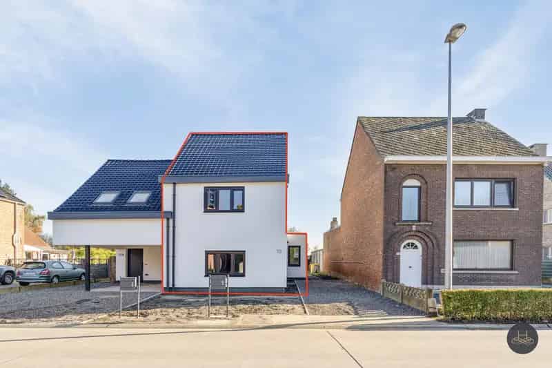 Huis te koop Houtvenne 3 slaapkamers 2 badkamers gerenoveerd