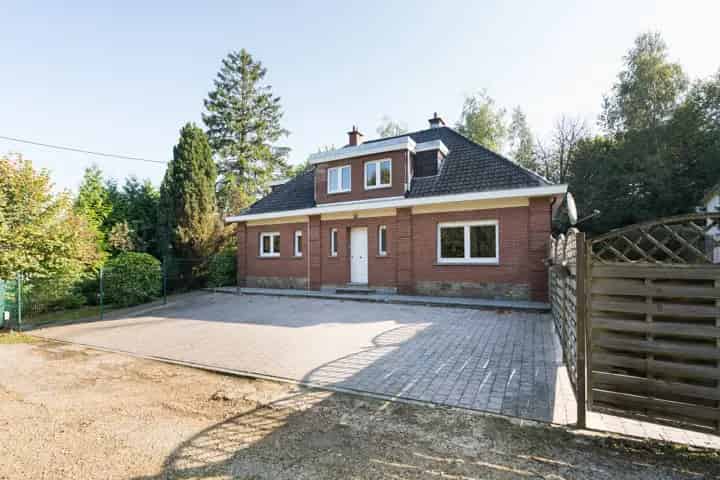 Lichtrijke woning te Wezembeek-Oppem 3 slaapkamers 2 badkamers