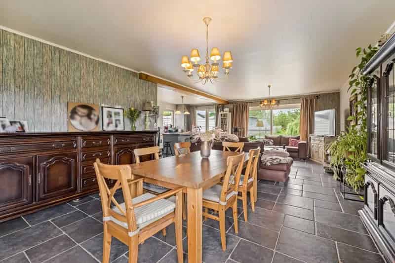 Huis te koop Sint-Gillis-Waas: Grote gezinswoning met tuin en garage