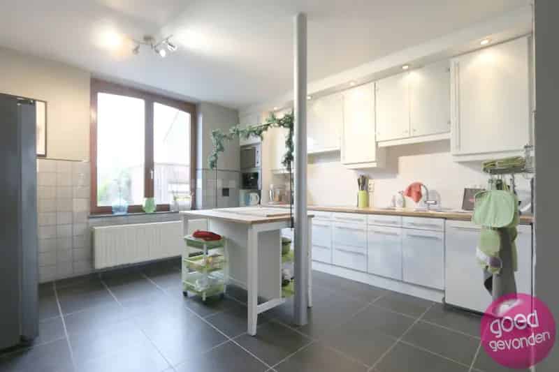 Woning 2 tot 3 Slaapkamers Veranda Garage Tuin Terras