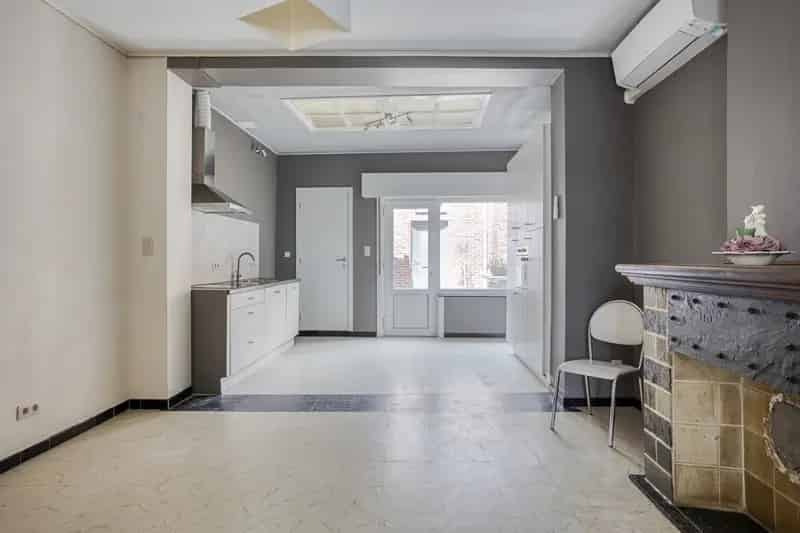 Huis te huur 121m² 2 slaapkamers Nabij winkels en station
