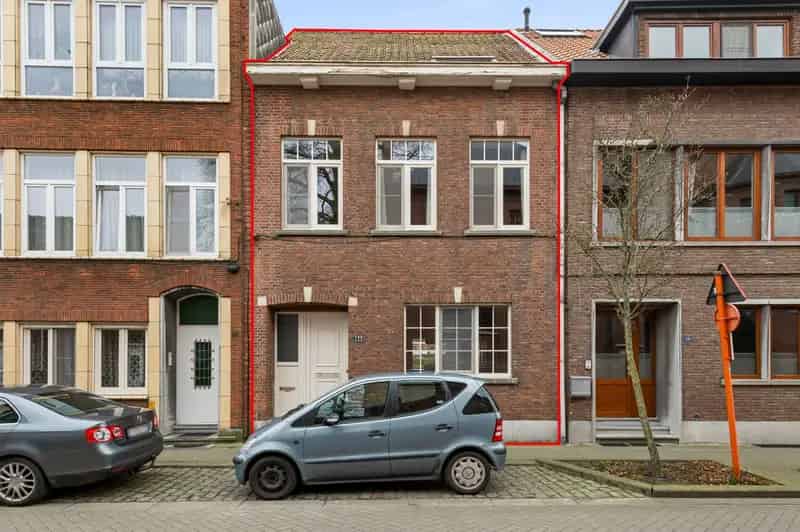Ruime Gezinswoning Turnhout Zuidgerichte Tuin Garage 4 slaapkamers