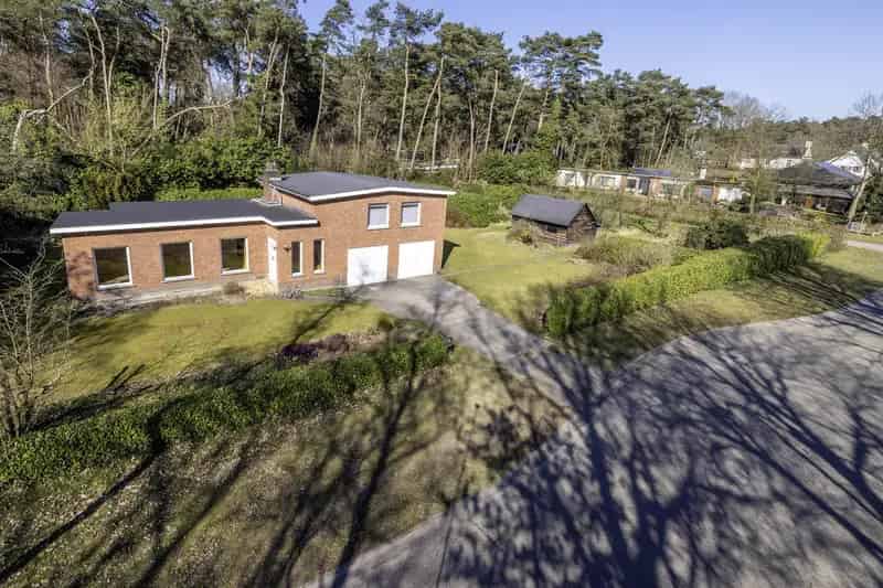 Huis te koop te moderniseren op villaperceel 1787m²