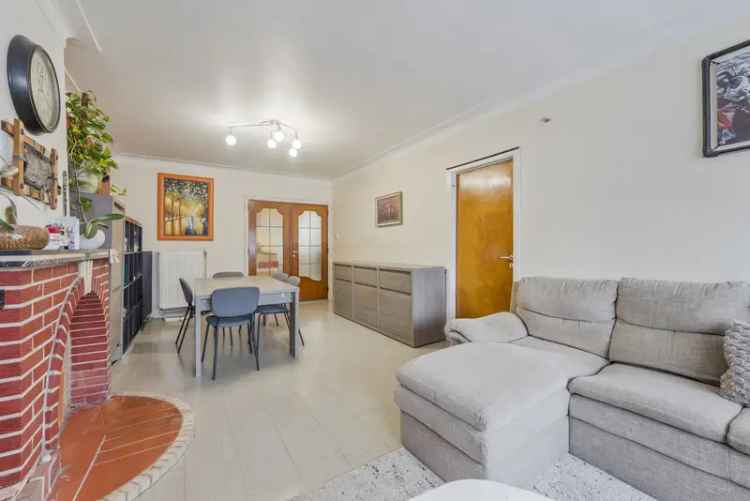 Appartement te koop: Rustig gelegen 2 slaapkamers