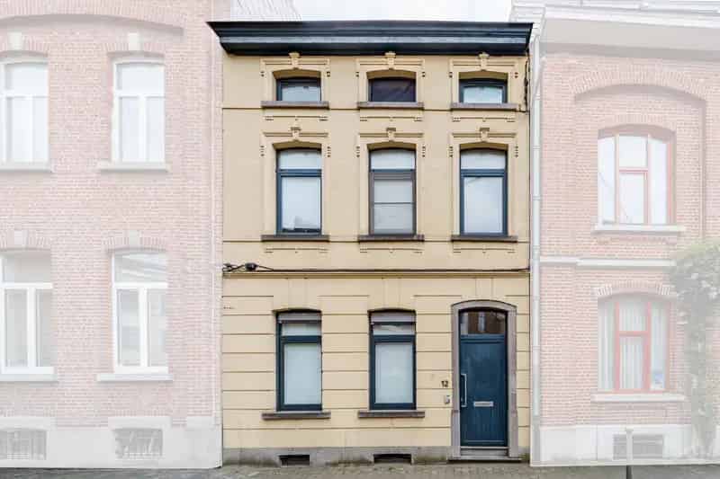 Huis te huur Nijvel: 3 slaapkamers, 2 badkamers, garage en tuin