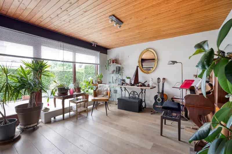 Instapklare woning 10a88 perceel