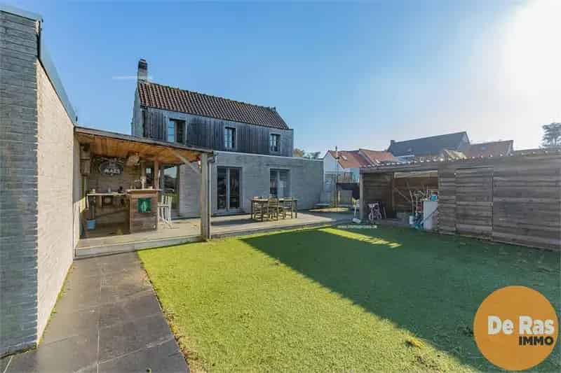 Huis te koop Gavere 2 slaapkamers tuin renovatieproject