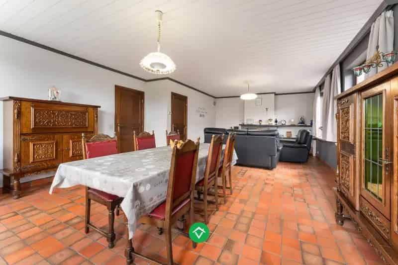 Huis te huur Koekelare: 3 slaapkamers, dubbele garage