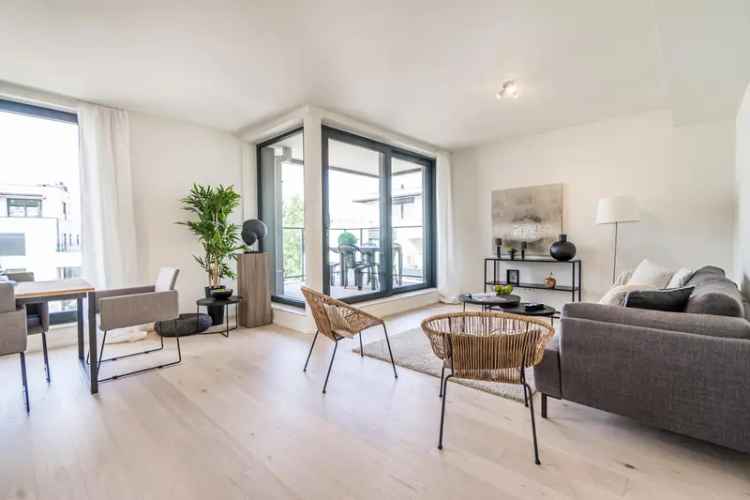 Te huur appartement in Uccle met moderne inrichting en groene omgeving