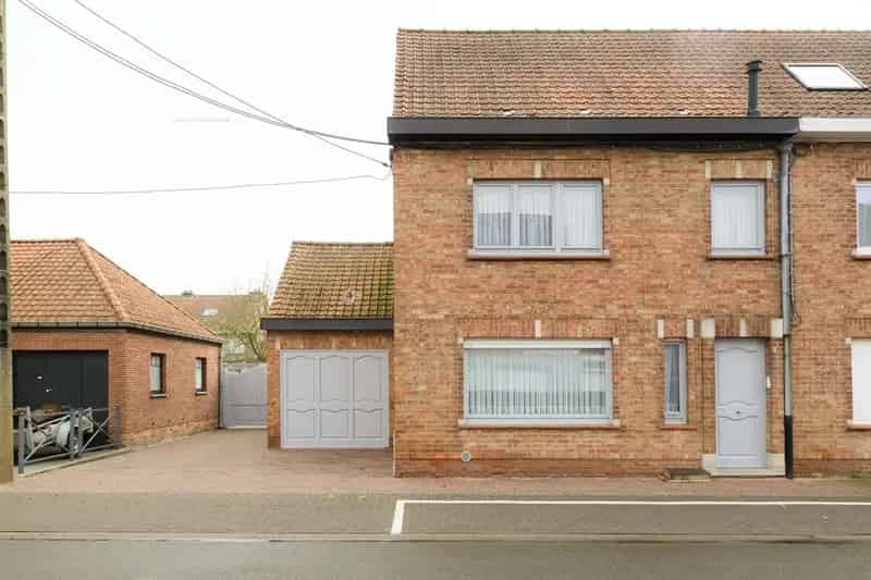 Huis te koop Meulebeke 4 slaapkamers grote garage