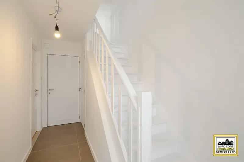 Instapklare woning 3 slaapkamers garage tuin