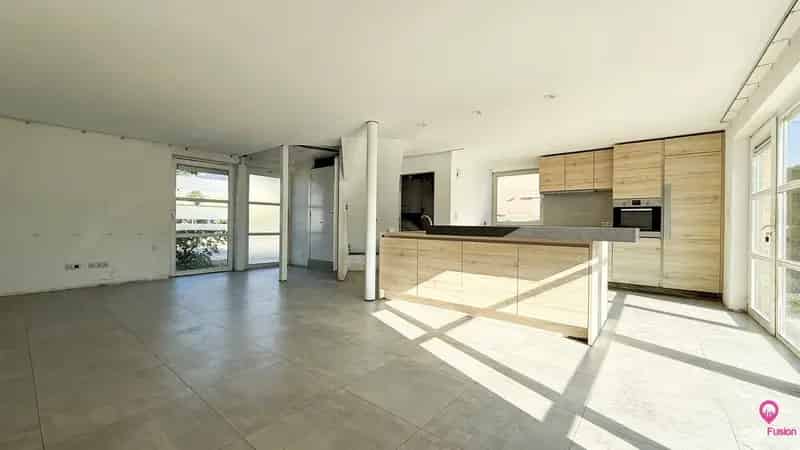 Te renoveren woning met grote tuin in doodlopende straat