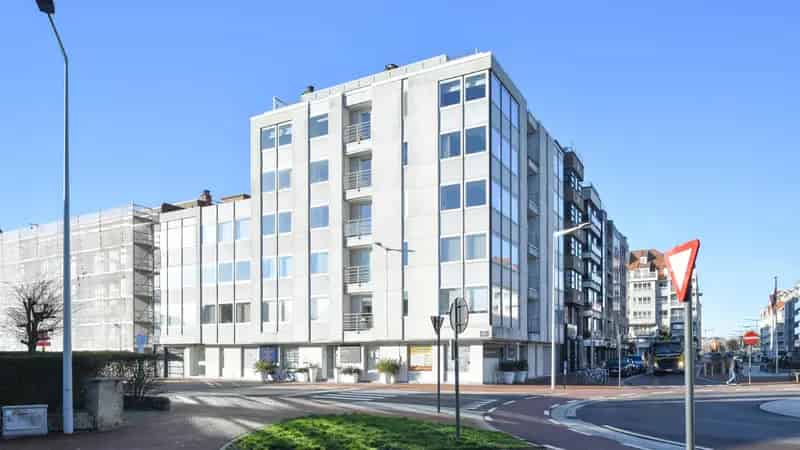 Garage te Huur Knokke Centrum Nabij Lippenslaan