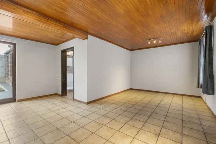 Huis te koop Impe 3 slaapkamers garage renovatieproject