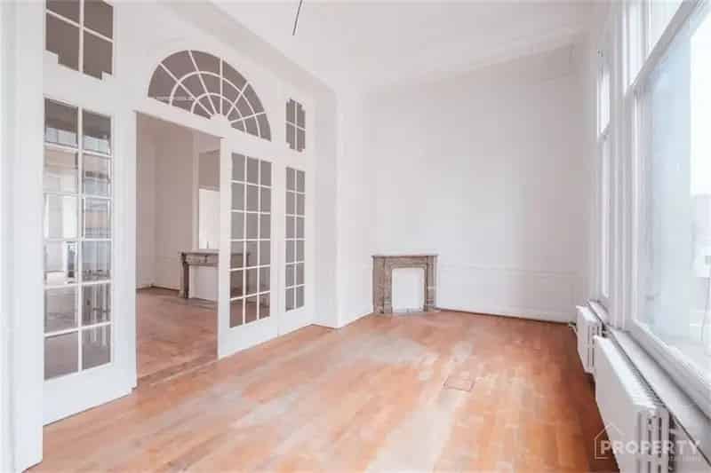 Handelspand te Huur Kortrijk Centrum 228m²