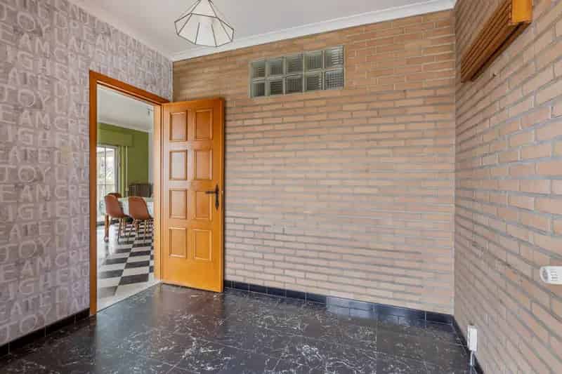 Ruime 5 Slaapkamerwoning met Achterom