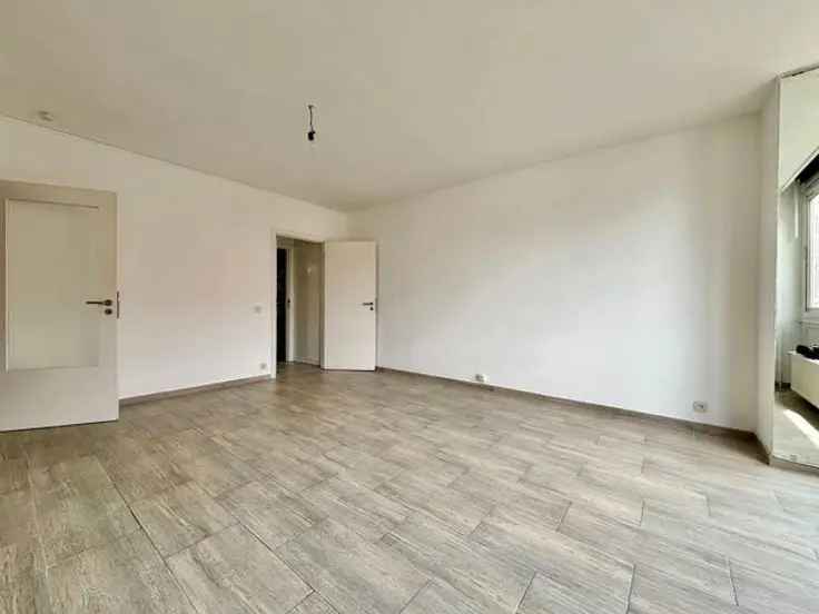 Studio te Koop Sint-Gilles - Ideaal eerste aankoop of investering