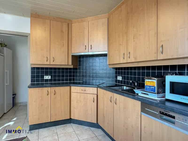 Appartement te koop Haaltert - Instapklaar met terras en garage