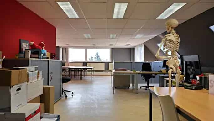 Kantoor te huur Assebroek 200m² nabij station Brugge