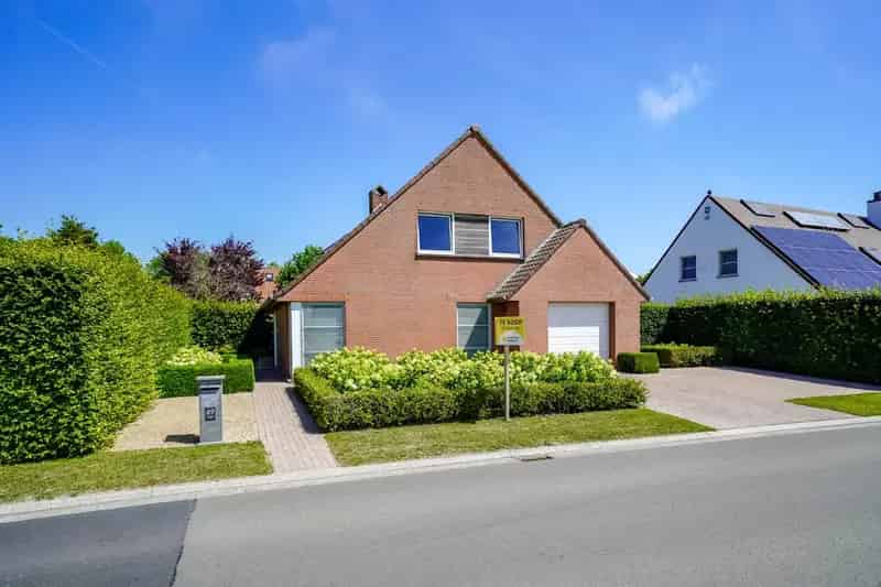 Villa te koop Bredene - Grote gezinswoning met 6 slaapkamers en tuin