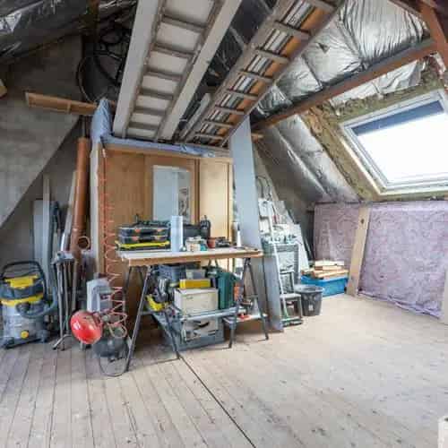 Gerenoveerde Rijwoning te Koop Oostende 2 slaapkamers Terras
