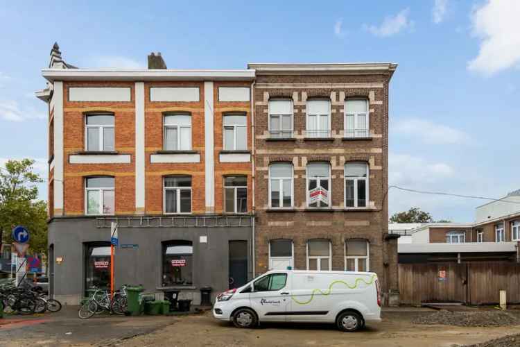 Ruim appartement (121m²) met twee slaapkamers en terras