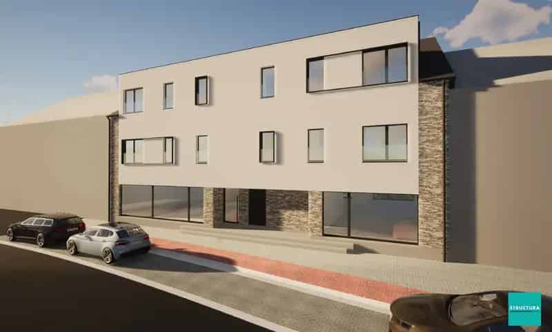 Project met 2 Handelsruimtes en 6 Appartementen